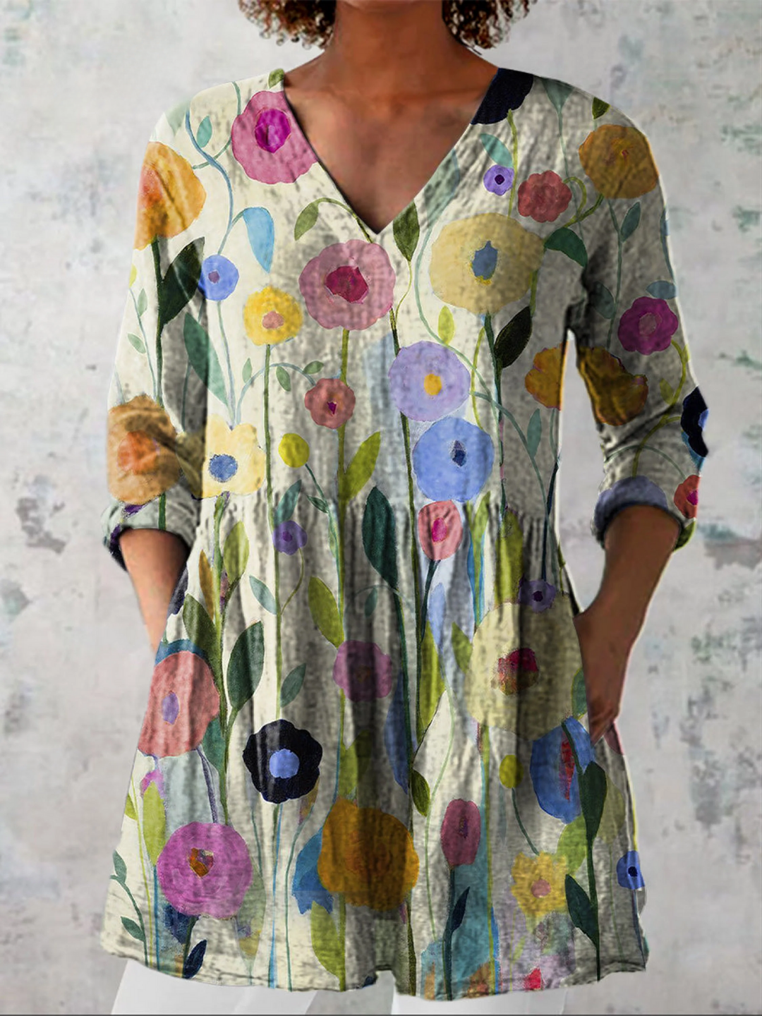 Women's Fluid Geometric V-Neck Longline Blouse
