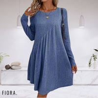 Chic long-sleeve dress