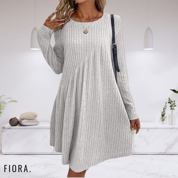 Chic long-sleeve dress