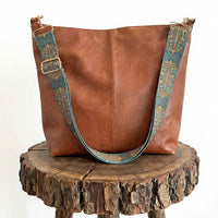 Women's Textured Adjustable Shoulder Bag